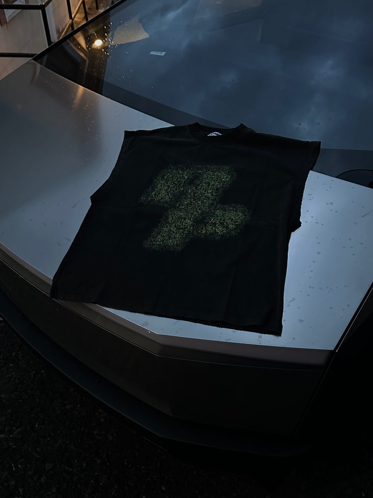 Aged Black Grass Tee